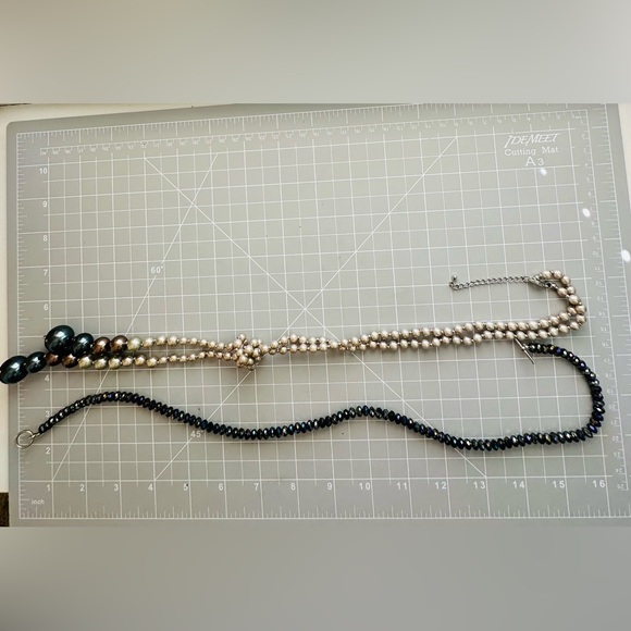 Beautiful Necklace lot - Picture 15 of 17